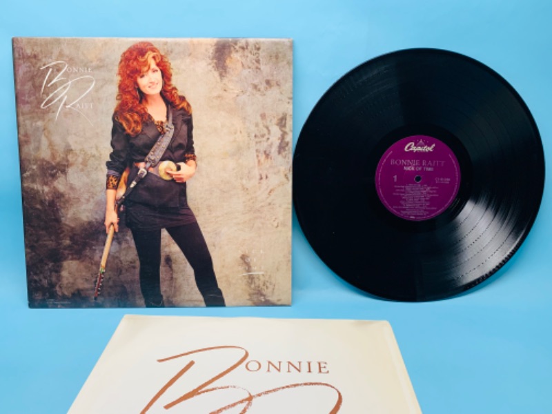 Photo 1 of 279377…great condition Bonnie Raitt vinyl record in plastic sleeve cover and record in great condition for age 