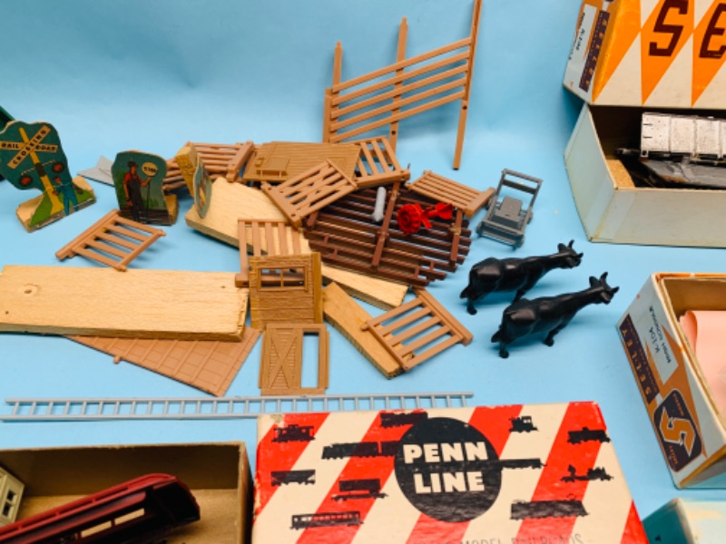 Photo 1 of 279682…vintage train cars, kits, and pieces- some parts may be missing 