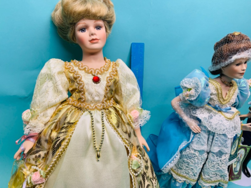 Photo 3 of 279712…2 porcelain Cinderella and 1 porcelain prince doll