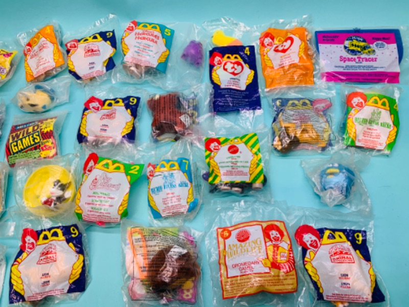 Photo 2 of 279743…25 vintage McDonald’s happy meal toys in packages 