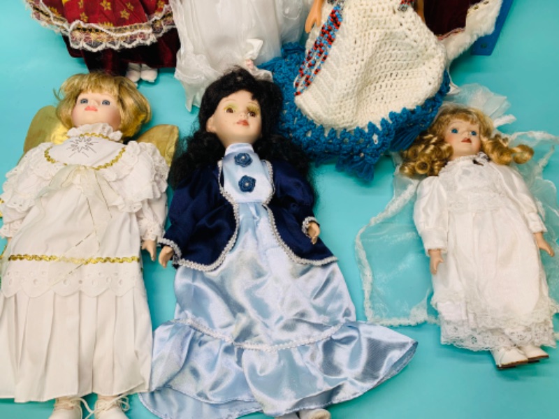 Photo 2 of 279748…7 vintage porcelain dolls 