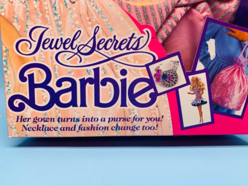 Photo 2 of 279772…vintage 1986 jewel secrets Barbie doll in original box 