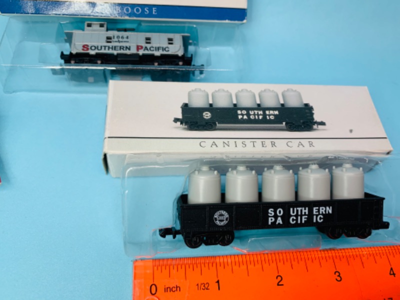 Photo 2 of 279792…4 mini train cars in boxes 
