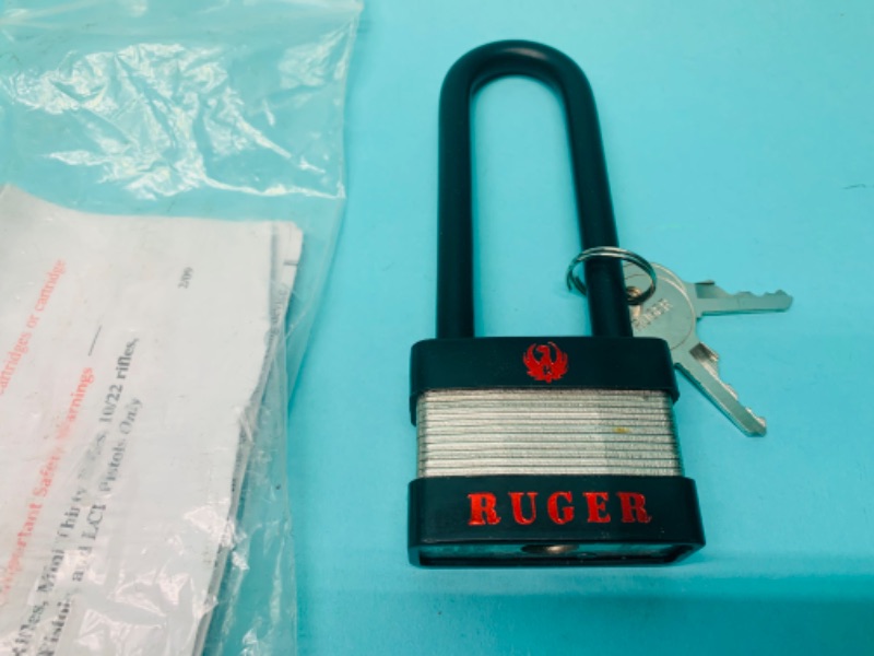 Photo 1 of 279868…Ruger gun lock with keys 