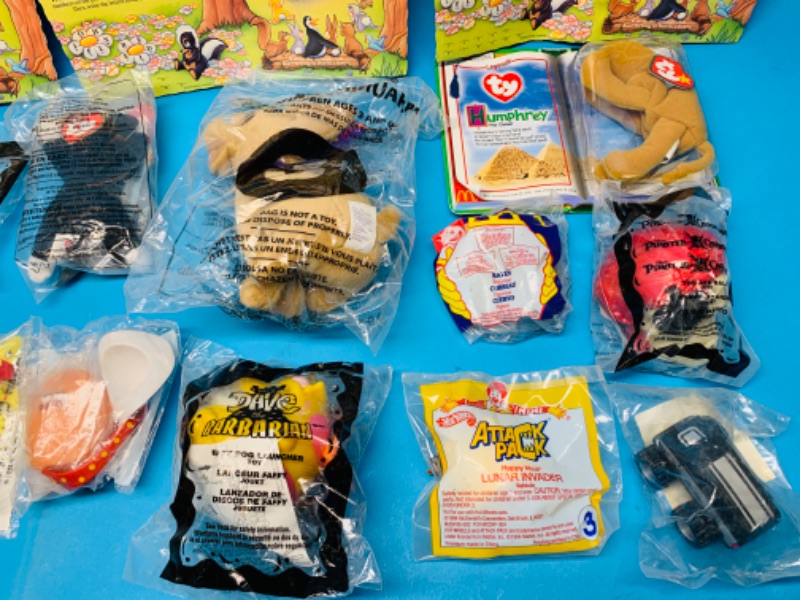 Photo 5 of 279917…  sealed vintage happy meal toys 