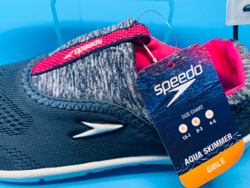 Photo 1 of 281509…speedo junior girls aqua skimmer water shoes size medium 