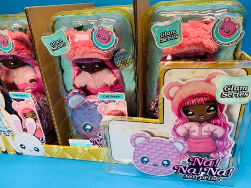 Photo 2 of 281620… 9 Na! Na! Na! Surprise glam series dolls -all the same   $12.00 ea x 9 