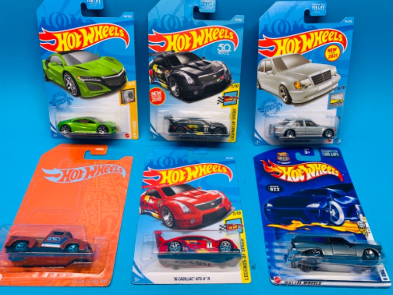 Photo 1 of 281658… 6 hot wheels die cast cars in original packages 