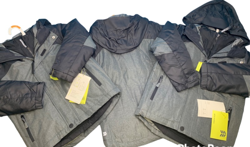 Photo 1 of 281821…3 all in motion 3 in 1 jackets size small 6/7 with tags $60. Ea x 3