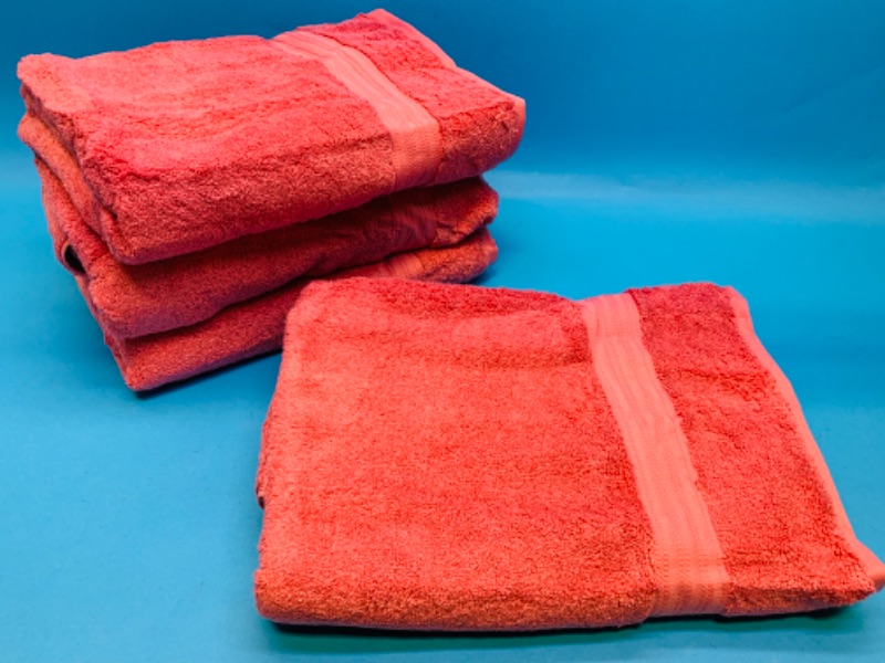 Photo 1 of 281866… …4 antimicrobial fluffy bath towels 