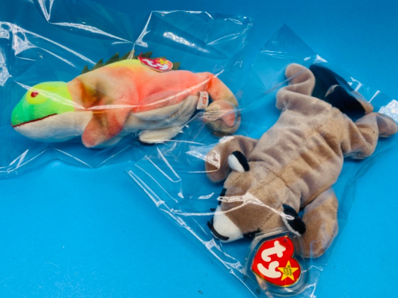 Photo 1 of 281970… 2 TY beanie babies in plastic bags 