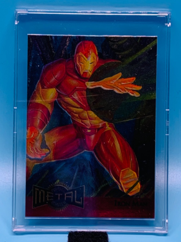 Photo 2 of 281991…iron-man marvel metal blaster card 7 in hard plastic case 