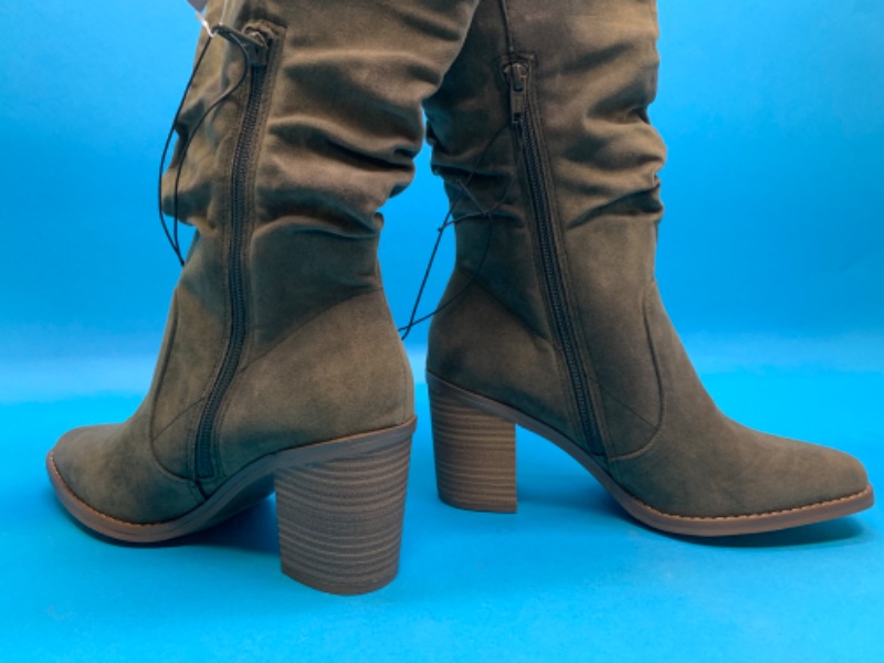 Photo 1 of 282362… ladies tall fall boots size  9