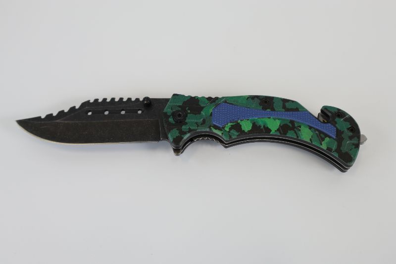 Photo 1 of BLUE GREEN AND BLACK CAMO POCKET KNIFE NEW 