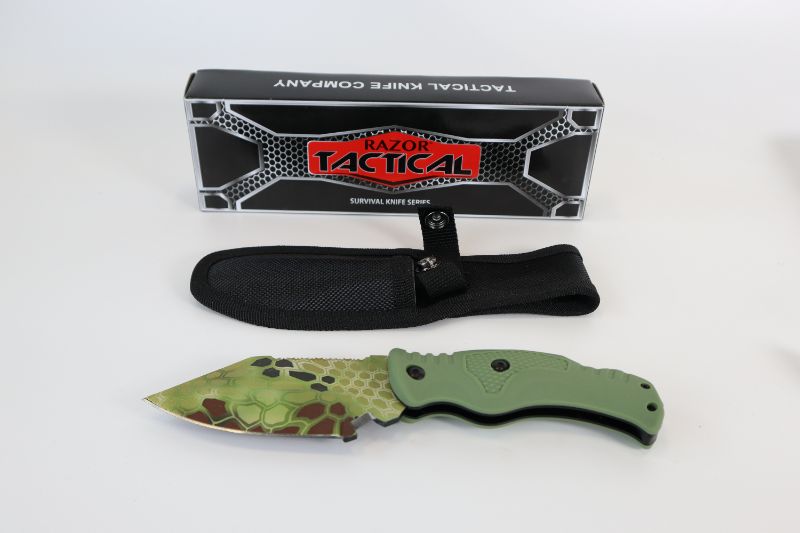 Photo 3 of GREEN TACTICAL KNIFE NEW