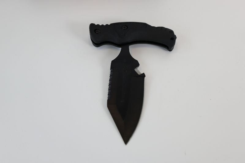 Photo 3 of BLACK TACTICAL KNIFE NEW