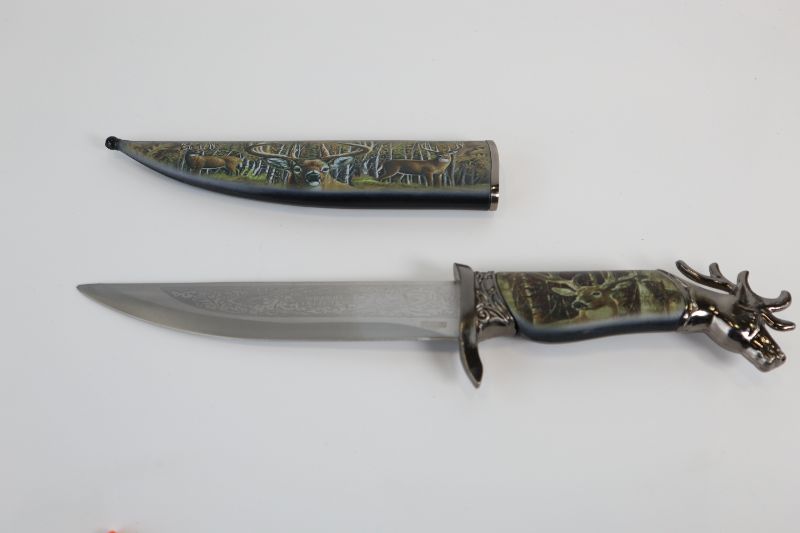 Photo 2 of FOREST DEER DISPLAY KNIFE NEW