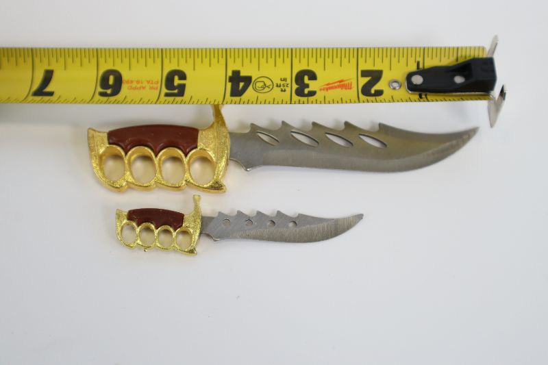 Photo 2 of MINI GOLD FALCON 4 INCH KNIFE SET 