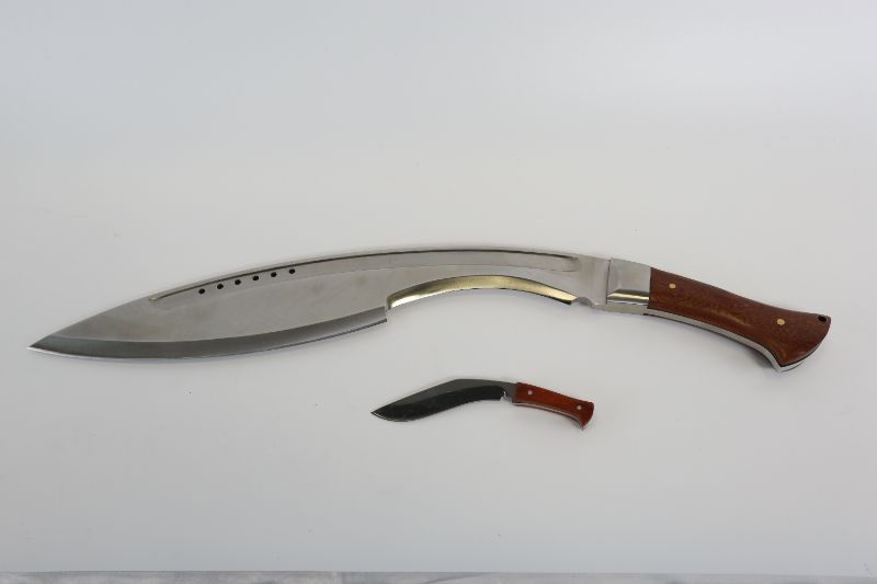 Photo 1 of ANGLED  KNIFE SET BROWN HANDLE 