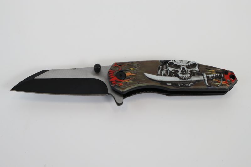 Photo 2 of BROWN PIRATE SKULL POCKET KNIFE NEW 