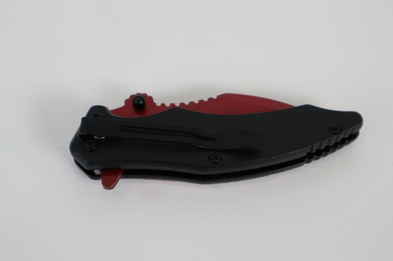 Photo 3 of RED MECHANICAL POCKET KNIFE NEW 