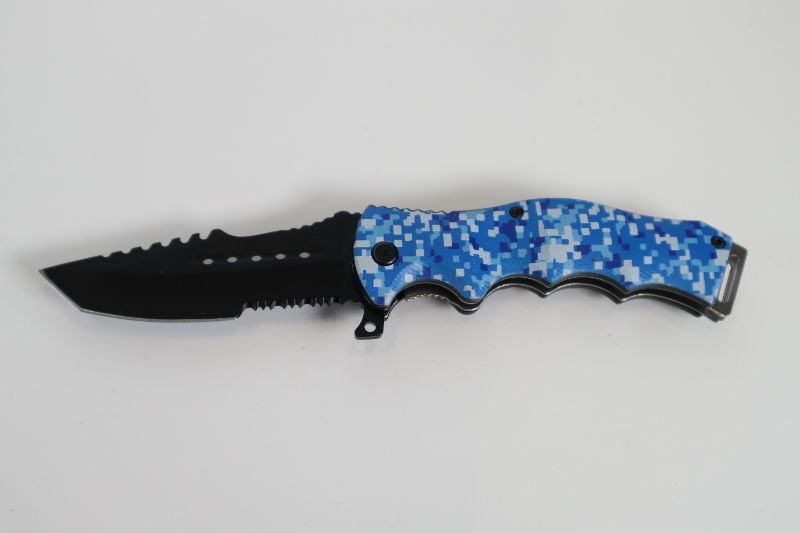 Photo 1 of BLUE CAMO GRADED TEETH POCKET KNIFE NEW