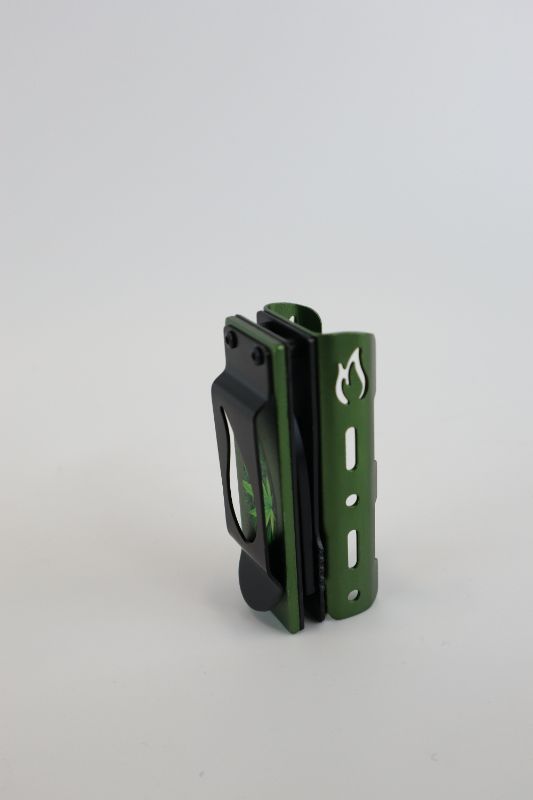 Photo 2 of MINI LIGHTER AND KNIFE  KEYCHAIN HOLDER NEW GREEN WITH  CANNABIS LEAF 