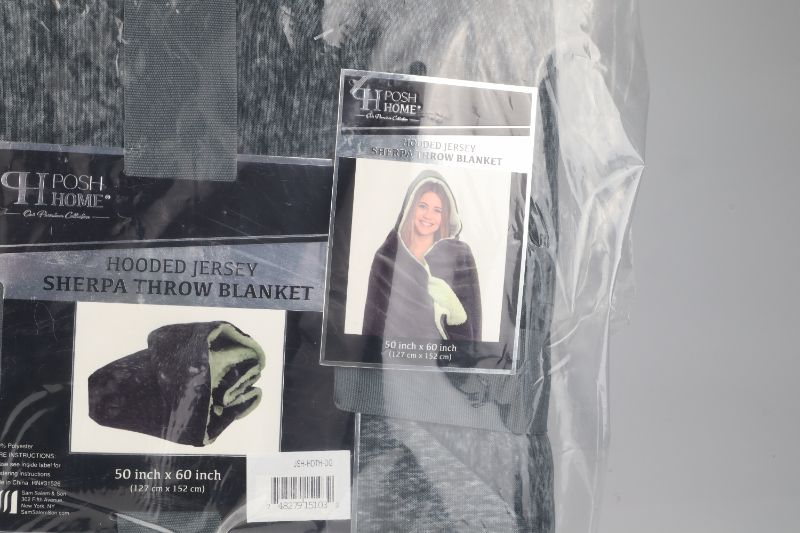 Photo 3 of HOODED JERSEY SHERPA THROW BLANKET 50IN x 60IN NEW $25