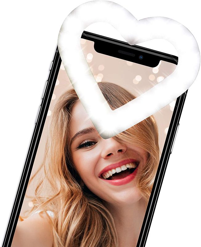 Photo 3 of GABBAGOODS HEART PHONE CLIP ON LIGHT TO BRIGHTEN EVERY PHOTO NEW $29.99