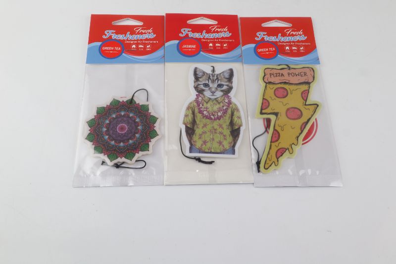 Photo 1 of 3 PACK AIR FRESNSERS 1CAT 1 PIZZA AND 1 FLOWER NEW 