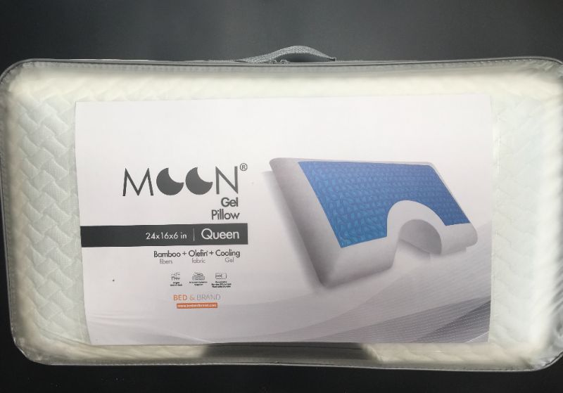 Photo 2 of MOON GEL PILLOW QUEEN COOLING GEL MAINTAIN TEMPERATURE REMOVABLE INNER CASING BAMBOO ANTIBACTERIAL HYPOALLERGENIC BREATHABLE NEW $199.95