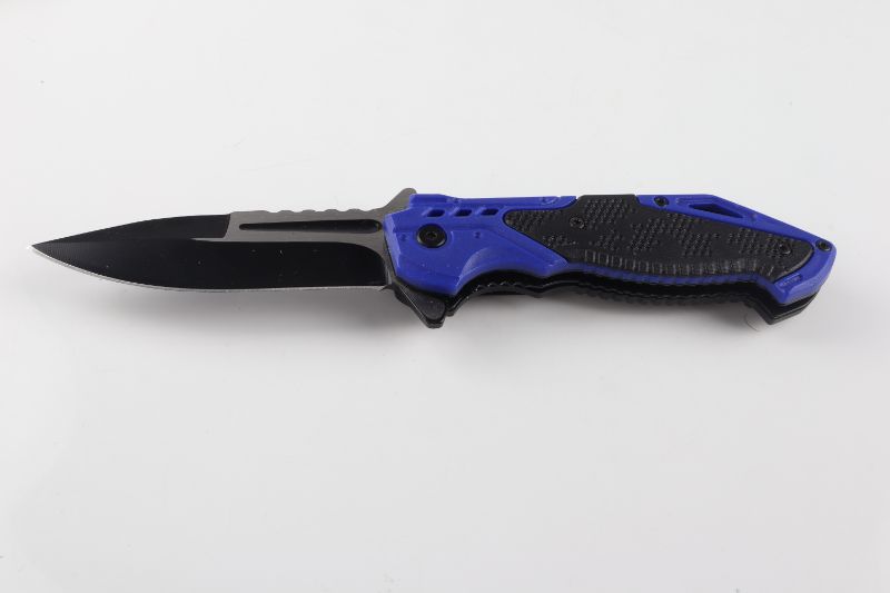 Photo 2 of BLUE AND BLACK POCKET KNIFE NEW 