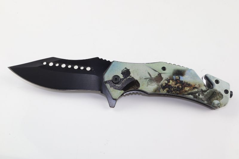 Photo 2 of MILTARY IN ACTION POCKET KNIFE NEW 