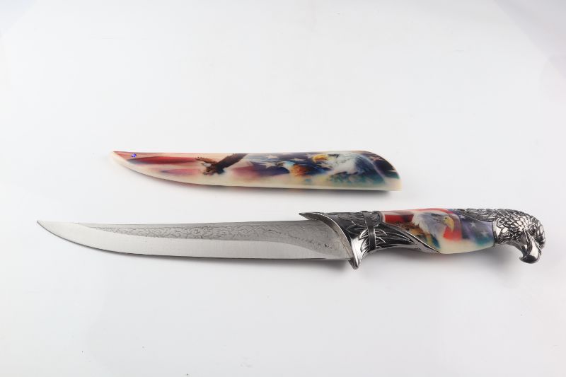 Photo 2 of SOARING EGALE COLLECTABLE KNIFE NEW 