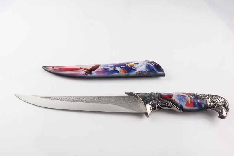 Photo 2 of SOARING EGALE COLLECTABLE KNIFE NEW 