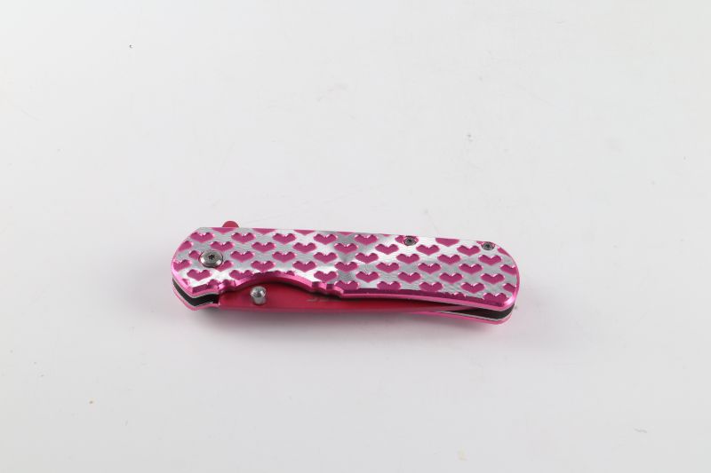 Photo 2 of PINK HEARTS POCKET KNIFE NEW 