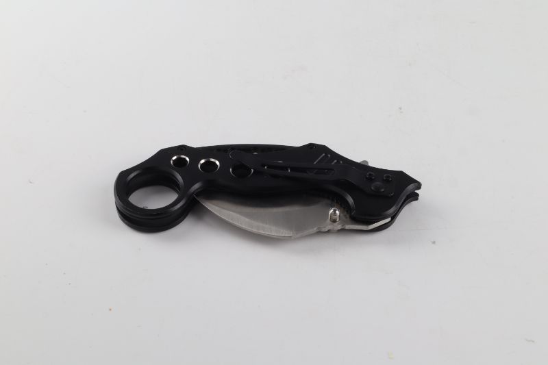 Photo 3 of RAPTOR CLAW POCKET KNIFE NEW 