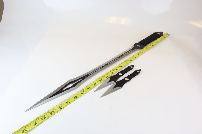 Photo 1 of 27 INCH SWORD WITH 2 9 INCH THROWING STARS USABLE NEW 