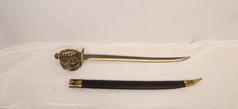 Photo 1 of GOLD PIRATE SWORD 29 INCHES FUNCATIONABLE NEW 