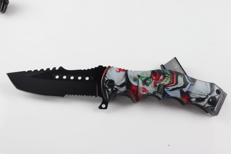 Photo 1 of SINGLE CLOWN FACE POCKET KNIFE NEW