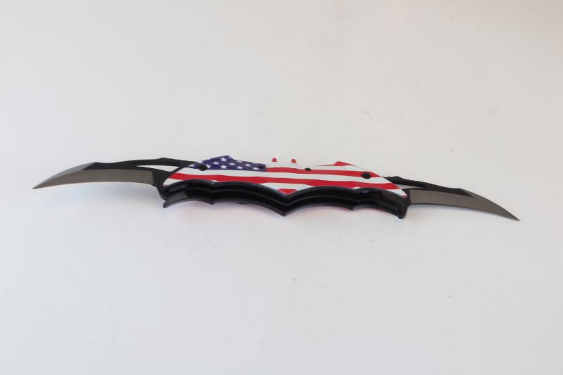 Photo 2 of DOUBLE ENDED BATMAN POCKET KNIFE 