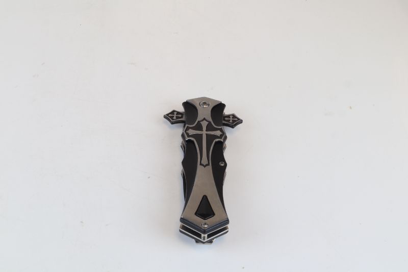 Photo 1 of CROSS DESIGN POCKET KNIFE NEW