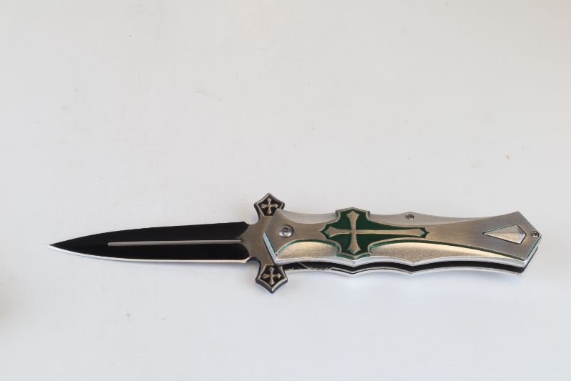 Photo 1 of CROSS DESIGN POCKET KNIFE NEW