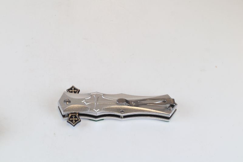Photo 3 of CROSS DESIGN POCKET KNIFE NEW