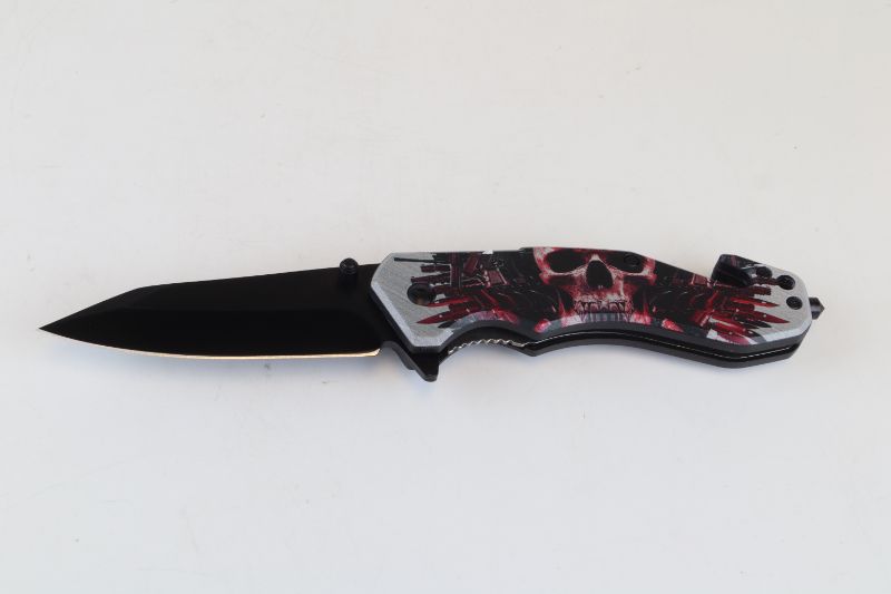 Photo 1 of SKULLS POCKET KNIFE NEW