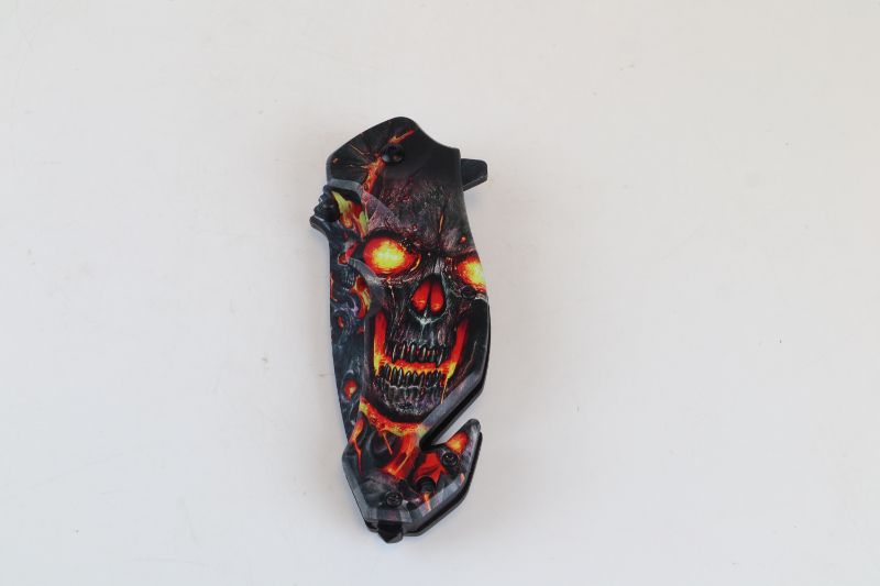 Photo 2 of SKULLS POCKET KNIFE NEW