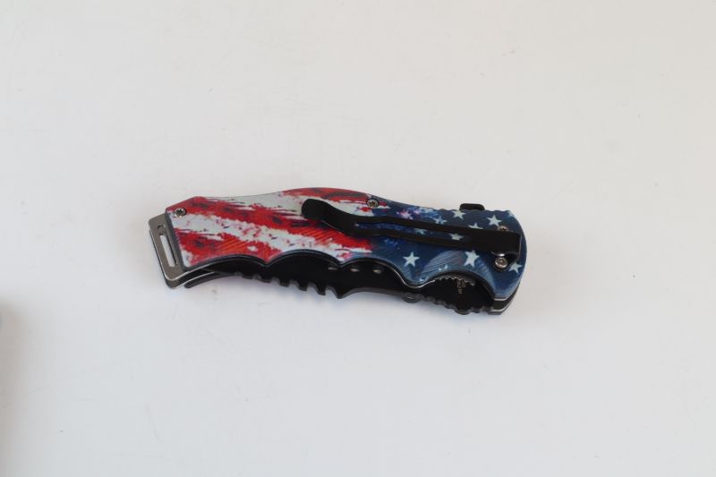 Photo 3 of PATRIOTIC DESIGN POCKET KNIFE NEW