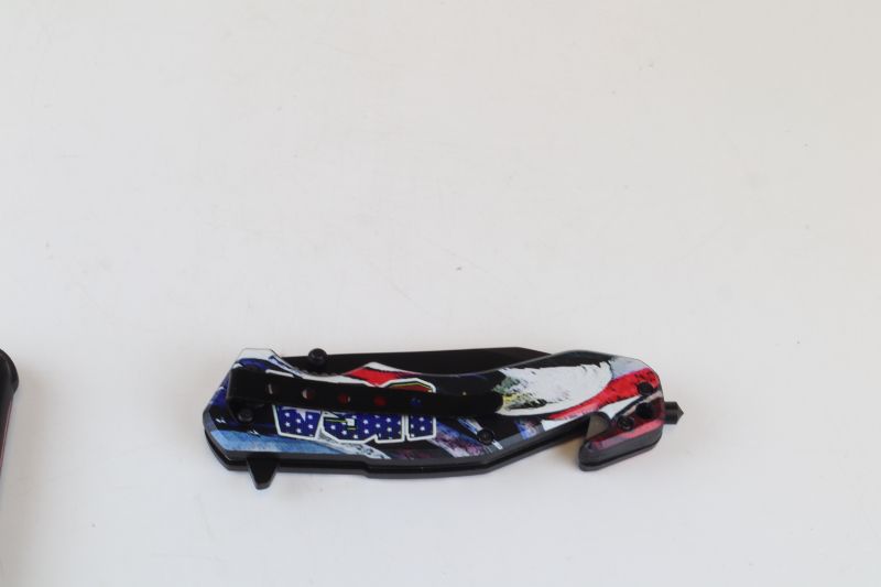 Photo 1 of PATRIOTIC DESIGN POCKET KNIFE NEW