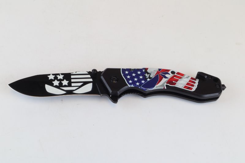 Photo 1 of PATRIOTIC DESIGN POCKET KNIFE NEW