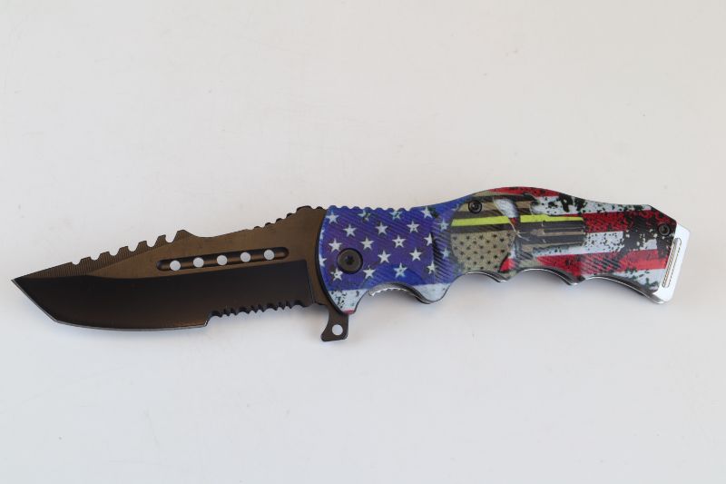 Photo 1 of PATRIOTIC DESIGN POCKET KNIFE NEW